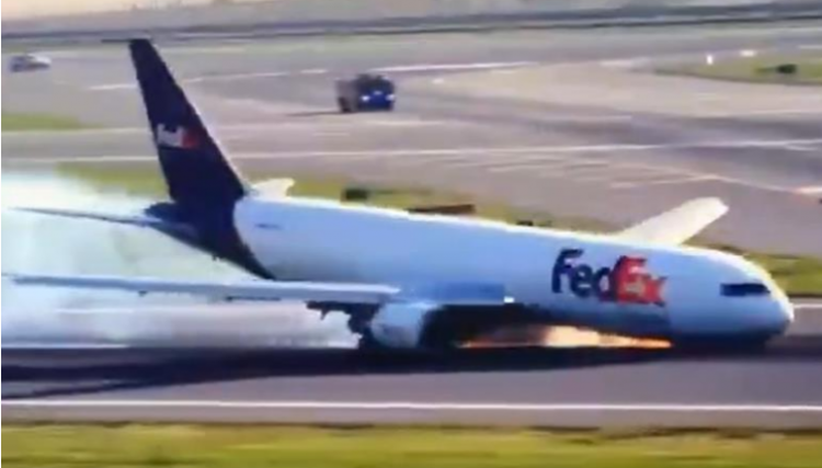 Boeing 767 lini FedEx wylądował w Stambule bez wysuniętego przedniego podwozia