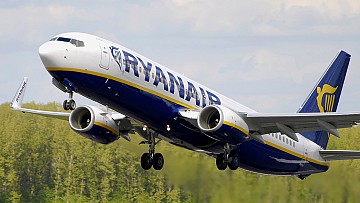 Ryanair: Bezpłatna zmiana rezerwacji do końca października